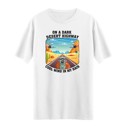 Desert Highway T-shirt – Özgürlüğü ve Macerayı Yansıtan Şık Tasarım