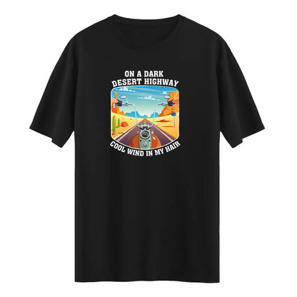 Desert Highway T-shirt – Özgürlüğü ve Macerayı Yansıtan Şık Tasarım