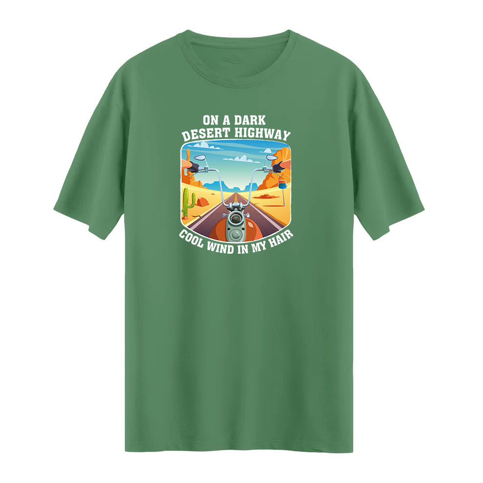 Desert Highway T-shirt – Özgürlüğü ve Macerayı Yansıtan Şık Tasarım